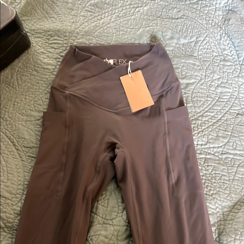 POPFLEX Gray Leggings with Crisscross Waistband